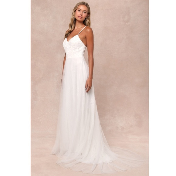 NWT LULUS Pearl Beaded Floral Embroidery Lace Tulle Sleeveless Gown With Train S - Picture 2 of 8